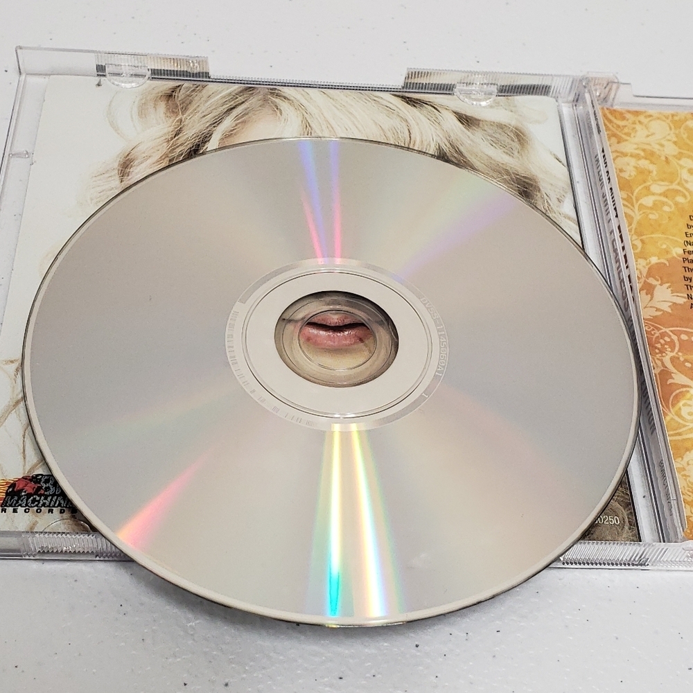 Taylor Swift Fearless Platinum Edition Audio & Video DVD 2009 - Picture 5 of 8